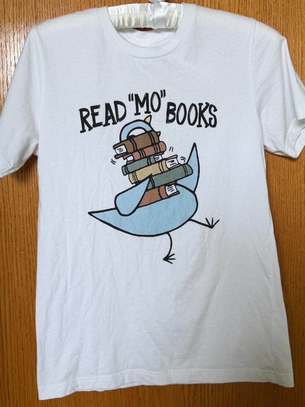 Read “Mo” Books Teacher Tee | Medium